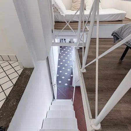 Apartment Balcony Bijoux *