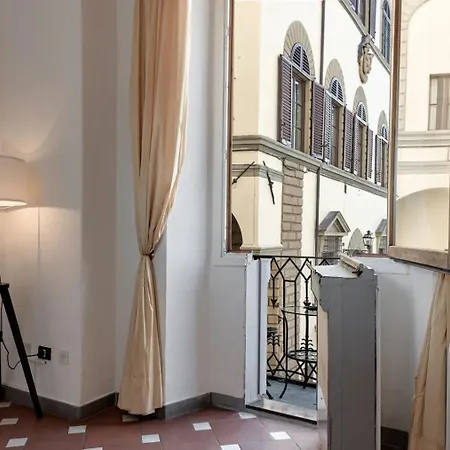 Balcony Bijoux Appartement